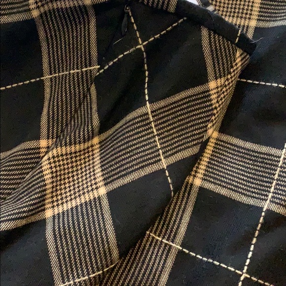 Wool Plaid skirt - Picture 3 of 4